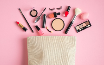 Maquillage 2024 entre innovation hybride, éthique exigeante et personnalisation data-driven