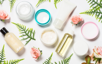 Maquillage mondial: rebond éclatant, tendances clean et cloud skin