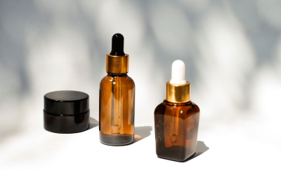 Innovation cosmétique 2024: tendances majeures qui transforment votre routine beauté