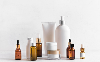 Maquillage 2024 : chiffres, innovations et gestes pour routines vraiment efficaces